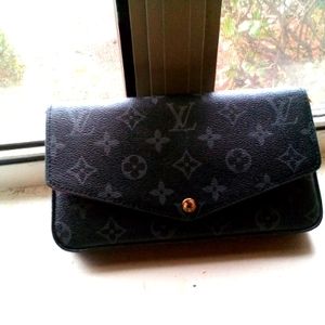Louis Vuitton clutch